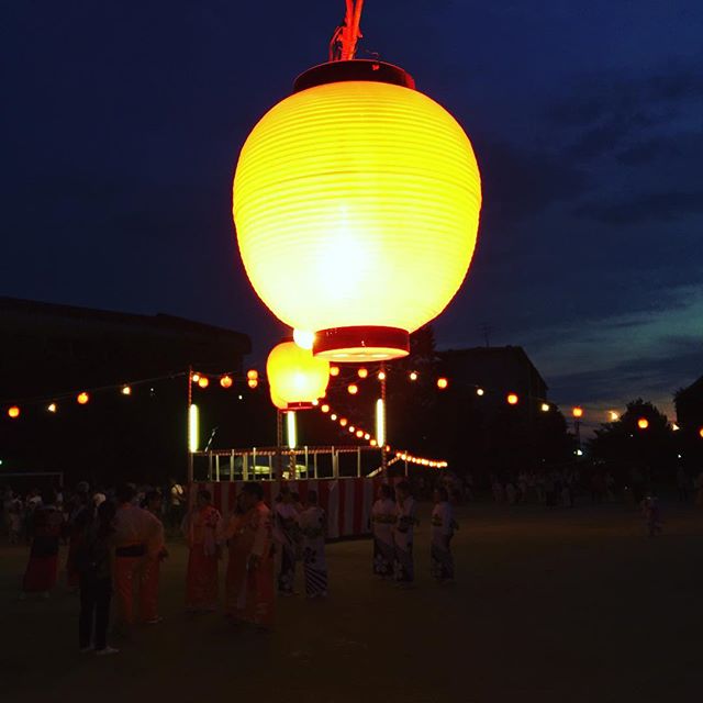 自己啓発のよくあるパターンが「解釈を変える作戦」なんだけど、これただの過去の正当化でしかないと思うんです。過去を正当化してもそこから学びは得られないと思うのね。